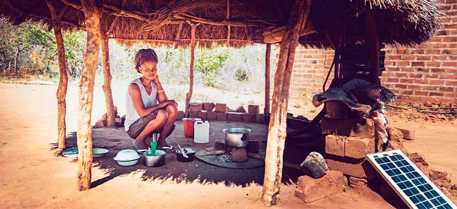 Iluminação solar off-grid beneficia 112 milhões de pessoas no mundo em ...